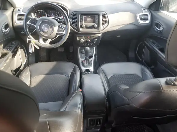 3C4NJDBB3JT168759 2018 JEEP COMPASS - Image 8