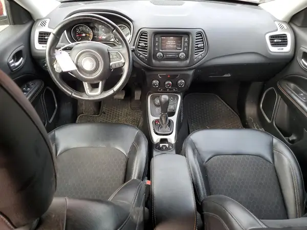 3C4NJDBB3JT176585 2018 JEEP COMPASS - Image 8