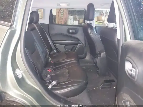 3C4NJDBB3JT177736 2018 JEEP COMPASS - Image 8