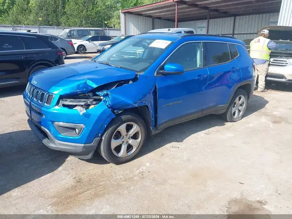 3C4NJDBB3JT177784 2018 JEEP COMPASS - Image 2