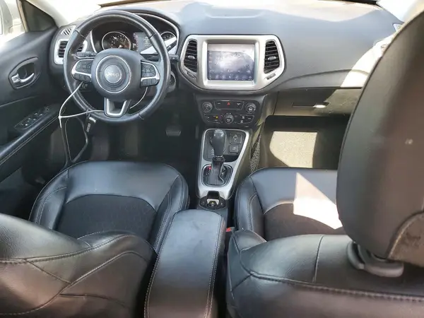3C4NJDBB3JT178207 2018 JEEP COMPASS - Image 8