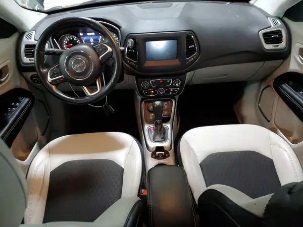 3C4NJDBB3JT179535 2018 JEEP COMPASS - Image 8