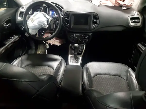 3C4NJDBB3JT180698 2018 JEEP COMPASS - Image 8