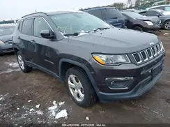 3C4NJDBB3JT185786 2018 JEEP COMPASS
