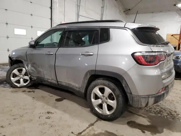 3C4NJDBB3JT223677 2018 JEEP COMPASS - Image 2