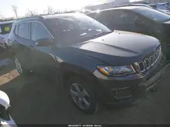 3C4NJDBB3JT230533 2018 JEEP COMPASS