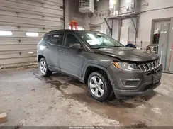 3C4NJDBB3JT259076 2018 JEEP COMPASS