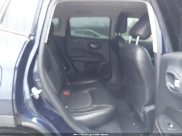 3C4NJDBB3JT280526 2018 JEEP COMPASS - Image 8