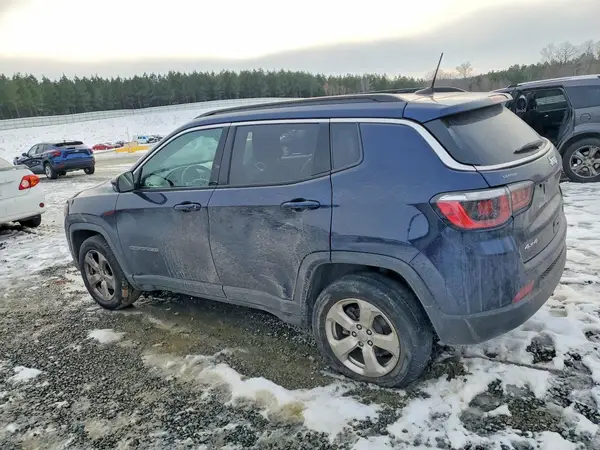 3C4NJDBB3JT282390 2018 JEEP COMPASS - Image 2