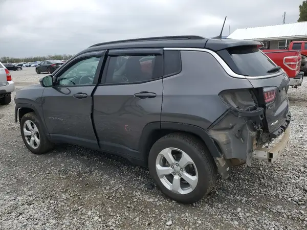 3C4NJDBB3JT290652 2018 JEEP COMPASS - Image 2