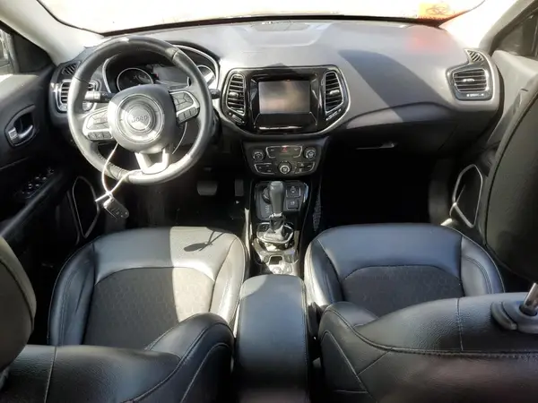 3C4NJDBB3JT299058 2018 JEEP COMPASS - Image 8