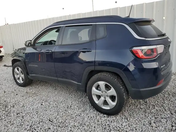 3C4NJDBB3JT307935 2018 JEEP COMPASS - Image 2