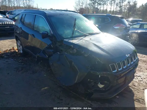 3C4NJDBB3JT314058 2018 JEEP COMPASS - Image 1