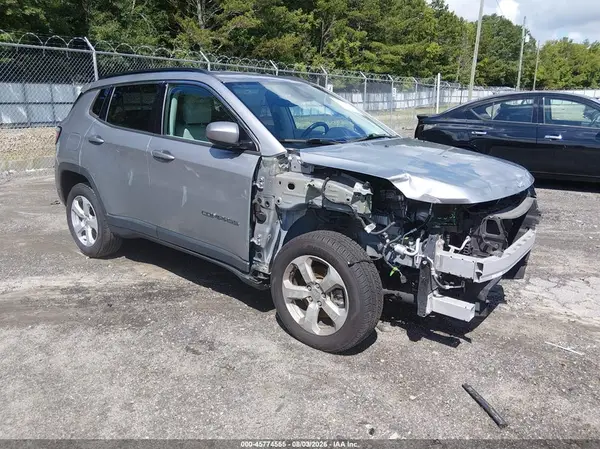 3C4NJDBB3JT314268 2018 JEEP COMPASS - Image 1