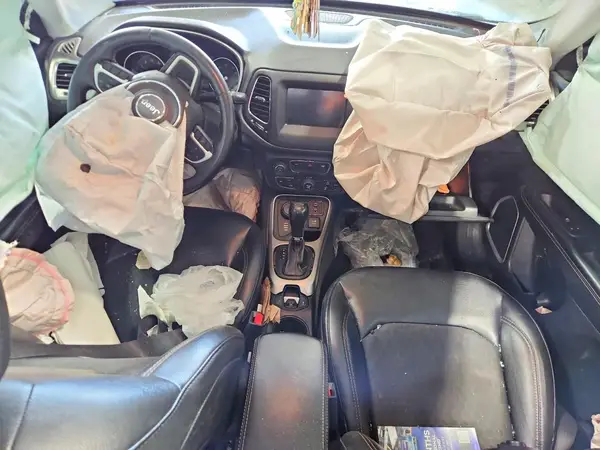 3C4NJDBB3JT315064 2018 JEEP COMPASS - Image 8