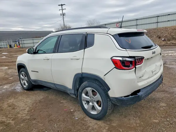 3C4NJDBB3JT349571 2018 JEEP COMPASS - Image 2