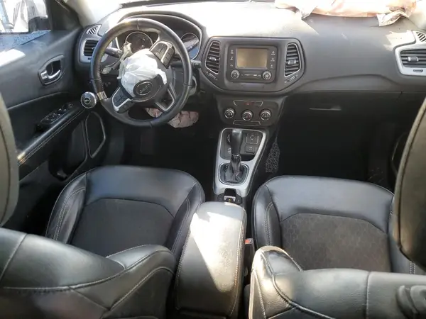 3C4NJDBB3JT350347 2018 JEEP COMPASS - Image 8