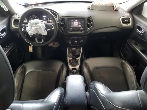 3C4NJDBB3JT360814 2018 JEEP COMPASS - Image 8