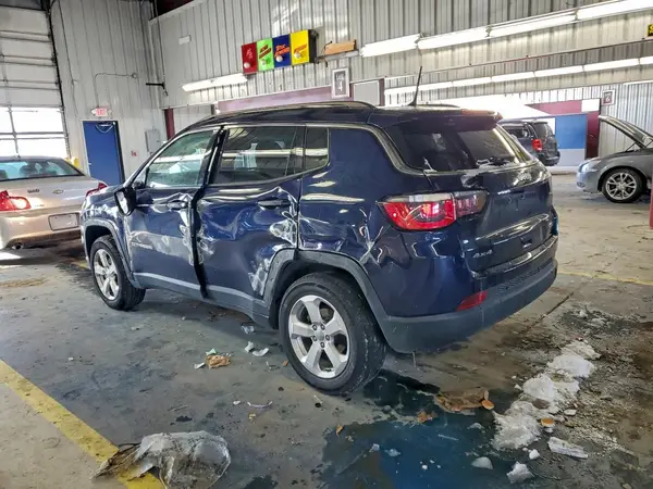 3C4NJDBB3JT376205 2018 JEEP COMPASS - Image 2