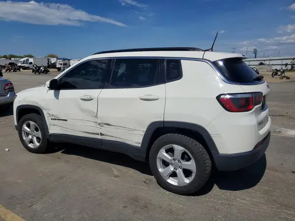3C4NJDBB3JT392713 2018 JEEP COMPASS - Image 2