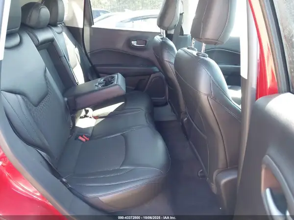 3C4NJDBB3JT395840 2018 JEEP COMPASS - Image 8