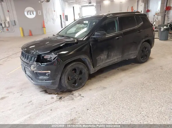 3C4NJDBB3JT398186 2018 JEEP COMPASS - Image 2
