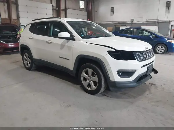 3C4NJDBB3JT398690 2018 JEEP COMPASS - Image 1