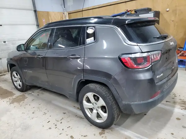 3C4NJDBB3JT400146 2018 JEEP COMPASS - Image 2