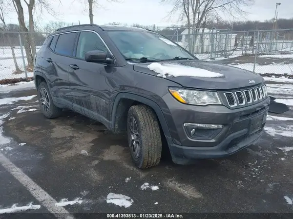 3C4NJDBB3JT402348 2018 JEEP COMPASS - Image 1