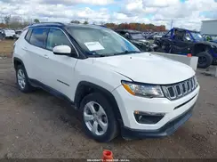3C4NJDBB3JT402558 2018 JEEP COMPASS