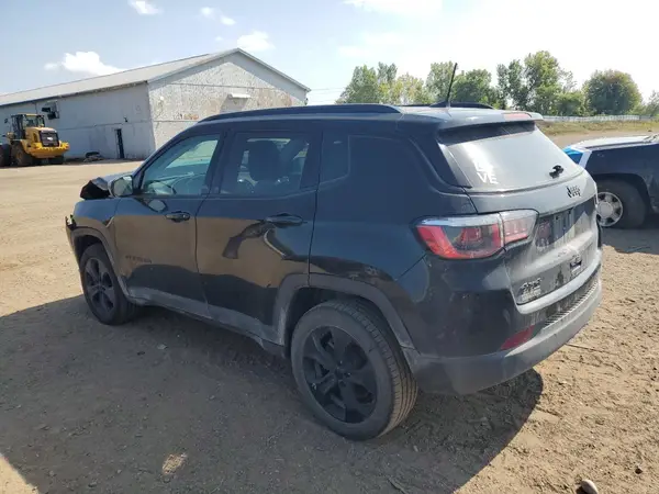 3C4NJDBB3JT404181 2018 JEEP COMPASS - Image 2