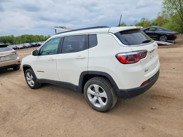 3C4NJDBB3JT418582 2018 JEEP COMPASS - Image 2