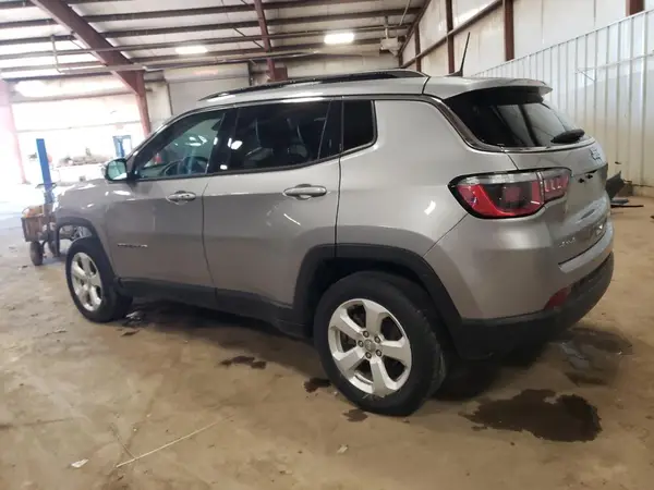 3C4NJDBB3JT418789 2018 JEEP COMPASS - Image 2