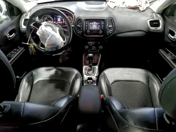 3C4NJDBB3JT423720 2018 JEEP COMPASS - Image 8