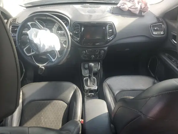 3C4NJDBB3JT432627 2018 JEEP COMPASS - Image 8