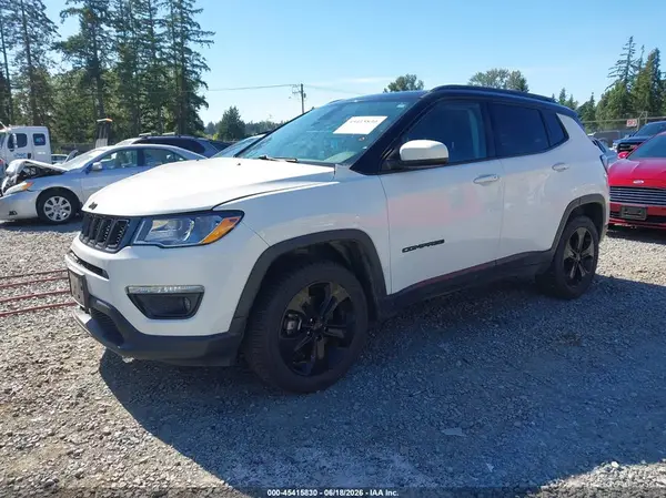 3C4NJDBB3JT432837 2018 JEEP COMPASS - Image 2