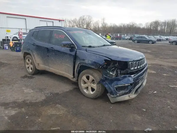 3C4NJDBB3JT434507 2018 JEEP COMPASS - Image 1