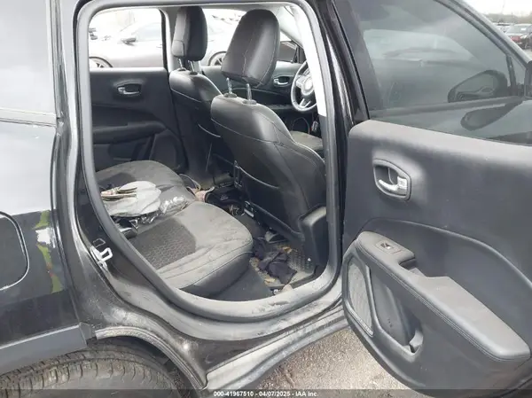 3C4NJDBB3JT453154 2018 JEEP COMPASS - Image 8