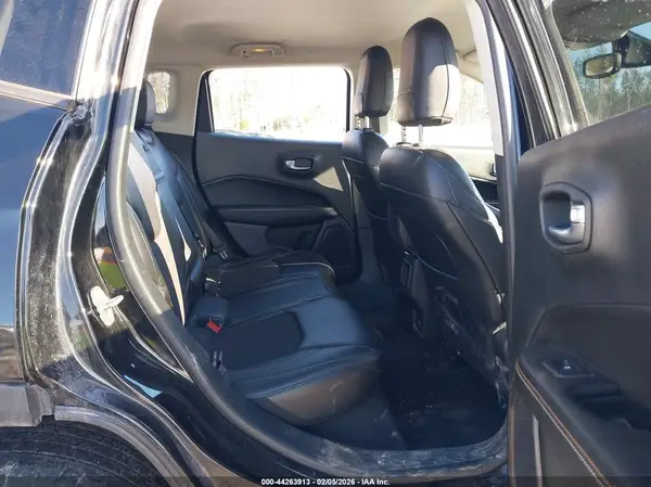 3C4NJDBB3JT453753 2018 JEEP COMPASS - Image 8