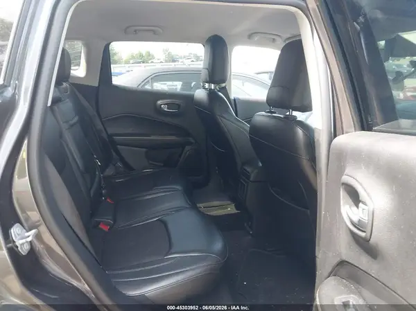 3C4NJDBB3JT456992 2018 JEEP COMPASS - Image 8