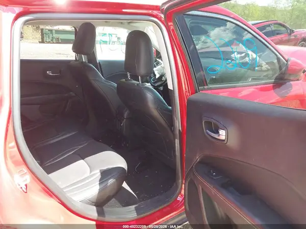 3C4NJDBB3JT470214 2018 JEEP COMPASS - Image 8