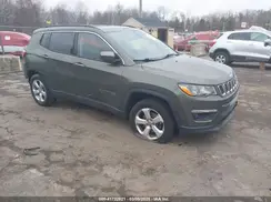 3C4NJDBB3JT480371 2018 JEEP COMPASS