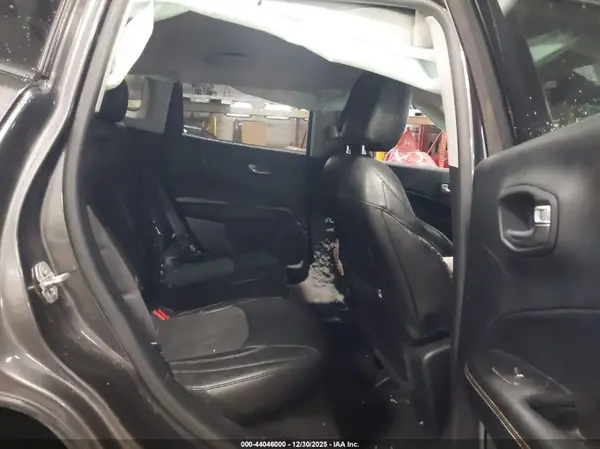 3C4NJDBB3JT481178 2018 JEEP COMPASS - Image 8