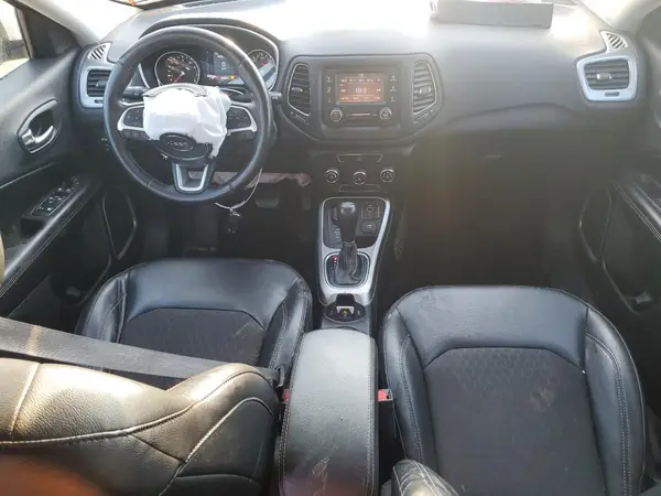 3C4NJDBB3JT481262 2018 JEEP COMPASS - Image 8