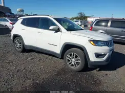 3C4NJDBB3JT483660 2018 JEEP COMPASS