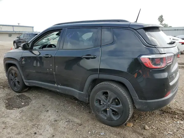 3C4NJDBB3JT492553 2018 JEEP COMPASS - Image 2