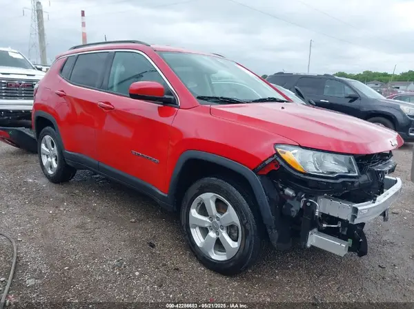 3C4NJDBB3KT595330 2019 JEEP COMPASS - Image 1