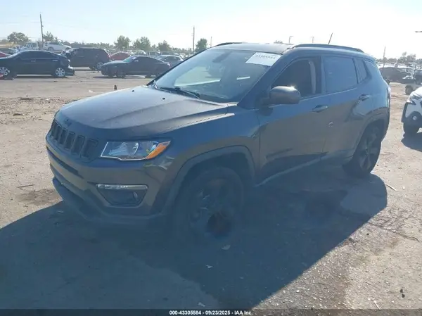 3C4NJDBB3KT595666 2019 JEEP COMPASS - Image 2