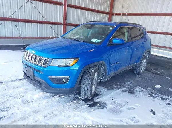 3C4NJDBB3KT599135 2019 JEEP COMPASS - Image 2