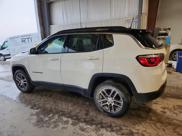 3C4NJDBB3KT599264 2019 JEEP COMPASS - Image 2